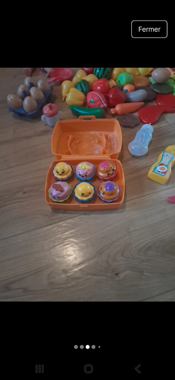 Gros lot dinette et poupons - photo numéro 3