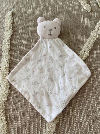 Peluche doudou plat 30cm cocoon ours rose et blanc très bon état