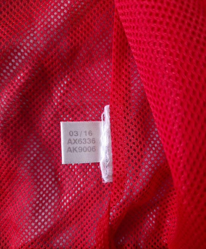 Veste zippé enfant mixte  , garçon  / fille  , Adidas  , taille 11 - 12 ans - photo numéro 4