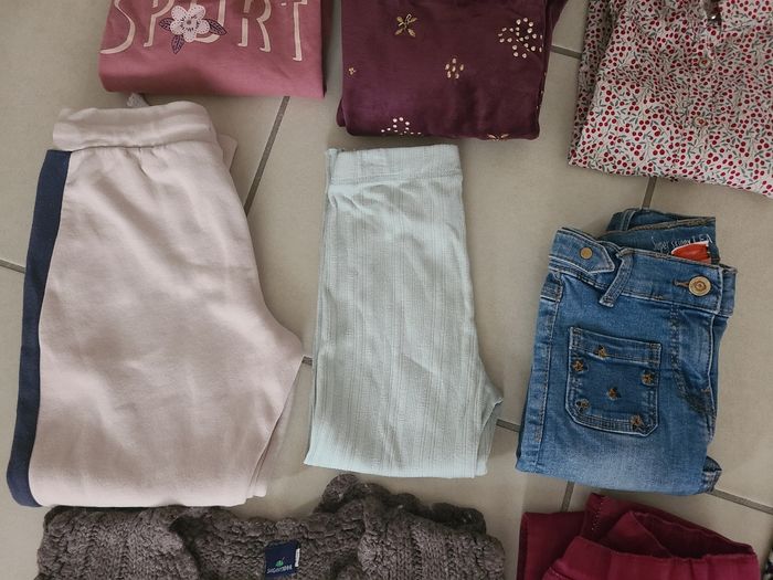 Lot vêtements fille 7 ans - photo numéro 3