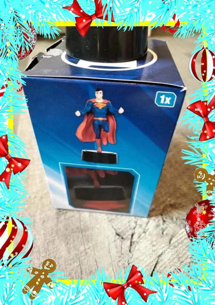 Figurine à LED Superman - photo numéro 5