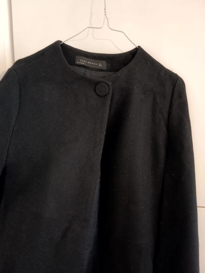 Cape noire Zara
Longueur 3/4
75% laine
Taille S - photo numéro 4