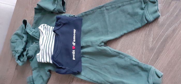 lot de vêtements bébé 18 mois - photo numéro 5