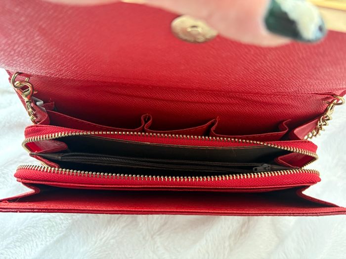 Pochette avec chaîne dorée - photo numéro 3