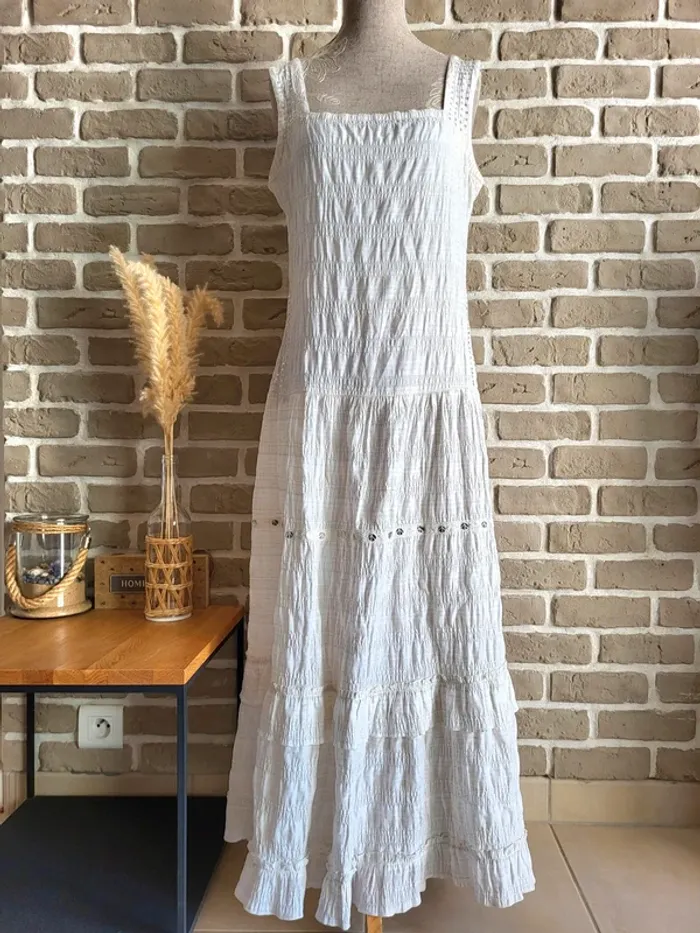 Robe bohème blanche avec sequins Jacqueline Riu