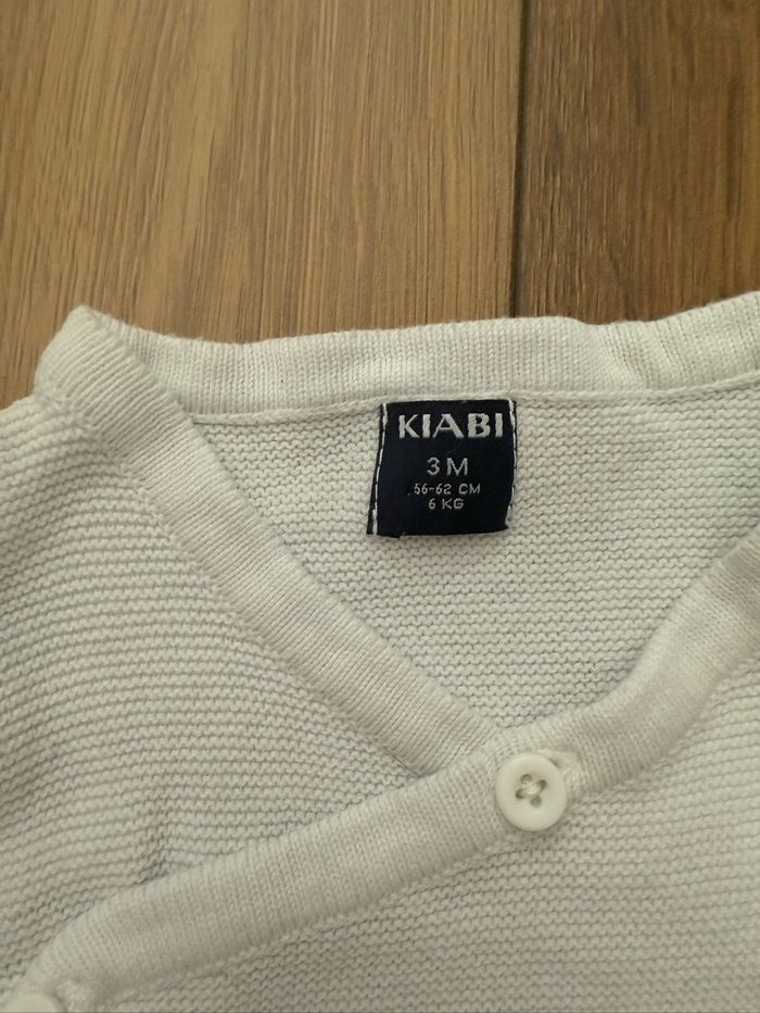 Brassière gilet blanc Kiabi 3 mois - photo numéro 3