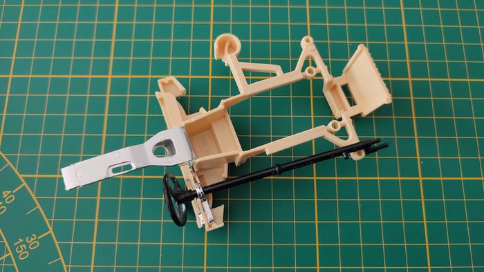 Tableau de bord + volant pièce détachée miniature jaguar type E 1961 1/18 burago #B38 - photo numéro 2