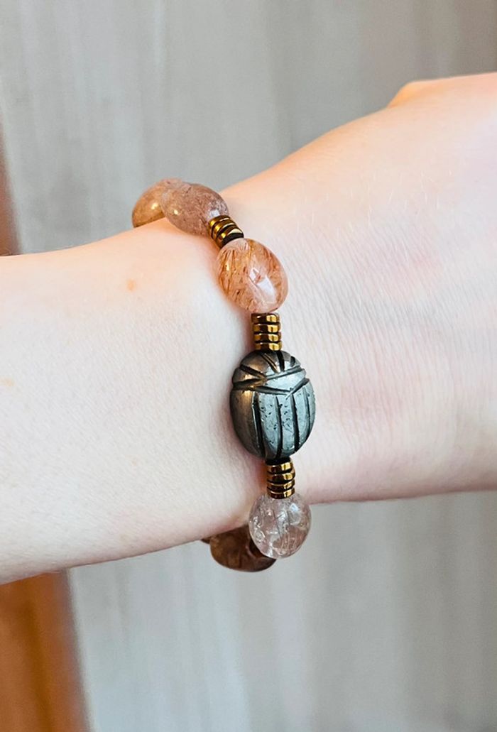 Bracelet amulette scarabée Pyrite et Quartz rutile - photo numéro 2