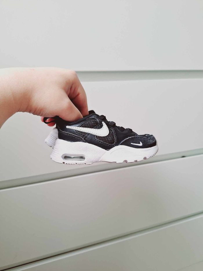 Baskets Taille 19 Nike - photo numéro 2