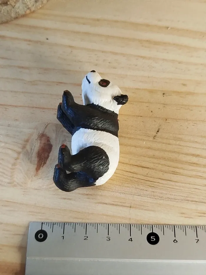 Figurine jeune panda Animal de l'Océanie - photo numéro 4