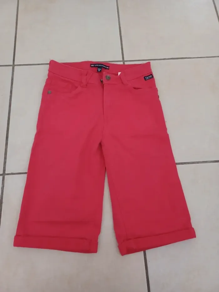 Bermuda rouge 10 ans
