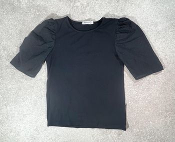 🖤 Haut à manches bouffantes Stradivarius taille S 🖤