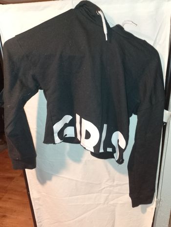 SWEAT A CAPUCHE 10ANS