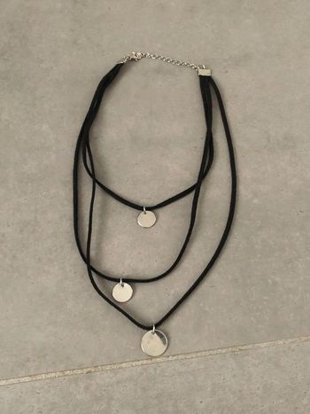 Collier noir