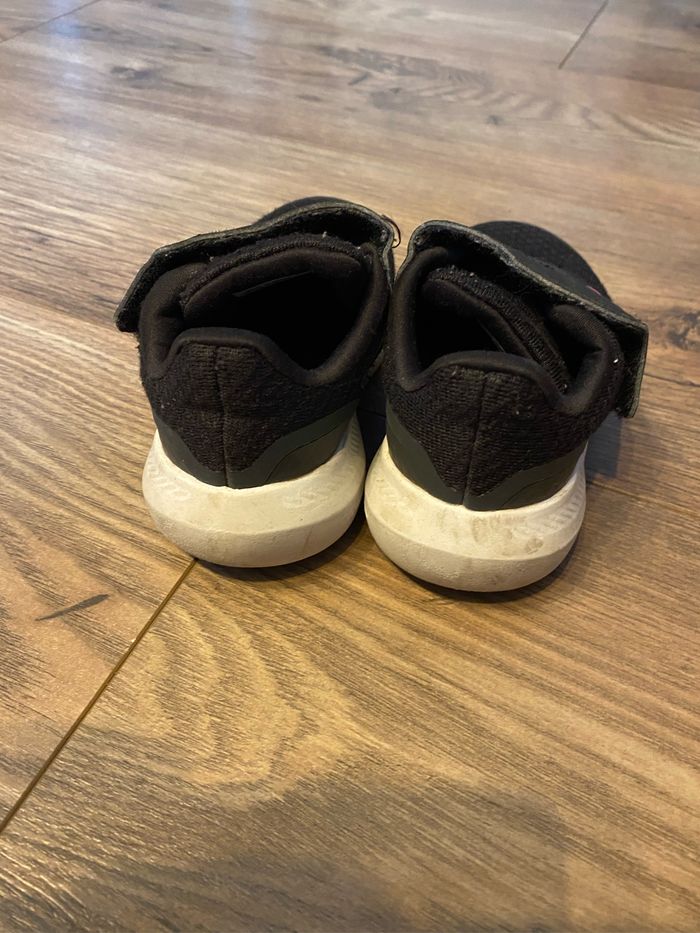 Basket adidas T24 noir et rose - photo numéro 5