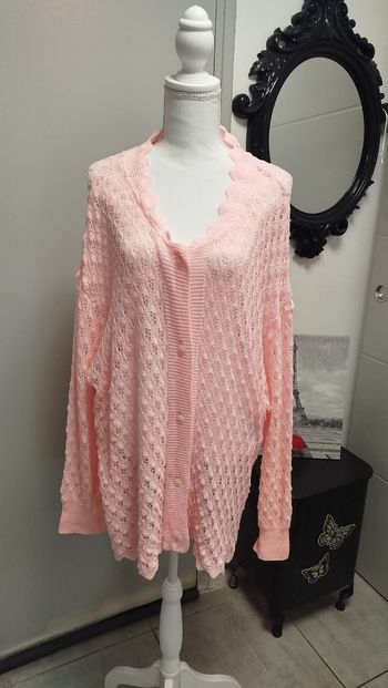 Cardigan rose pâle grande taille