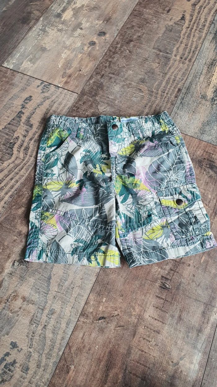 Short Vertbaudet 18 mois en très bon état