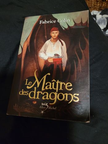 Le maître des dragons Fabrice Colin