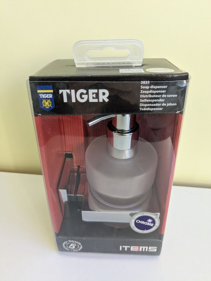 Distributeur de savon argent chromé et verre Tiger référence 2835 - photo numéro 3