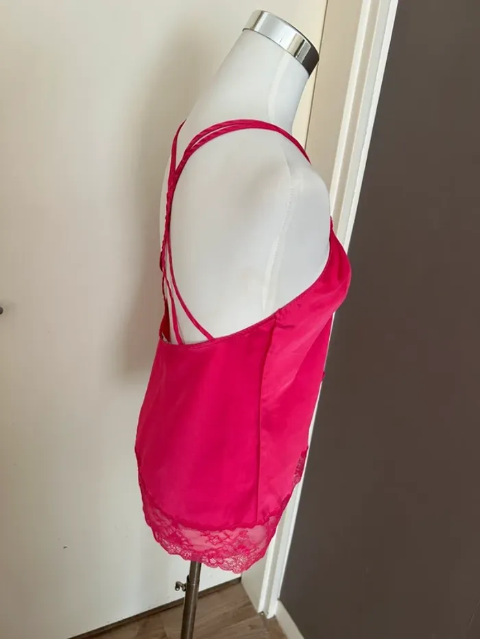 Etam top, caraco, rose, satin fuchsia, taille 38 femme - photo numéro 5