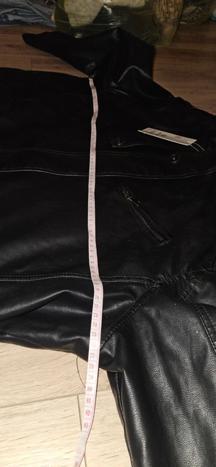 Veste type cuire - photo numéro 11