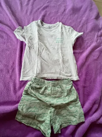 Ensemble taille 24 mois (86 cm)