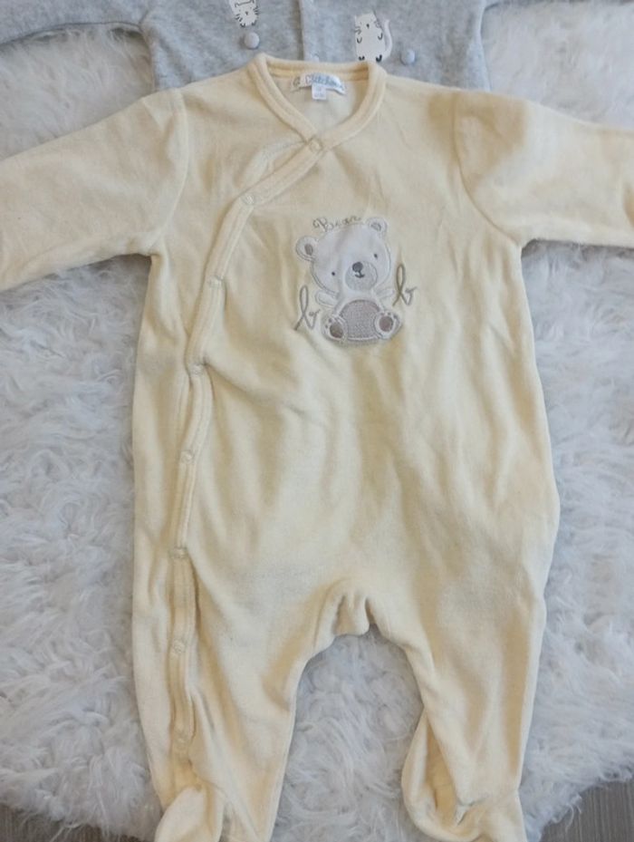 Lot 3 pyjamas velour 6m - photo numéro 3