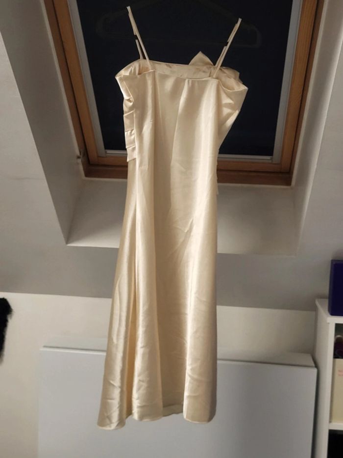 Magnifique robe pour les fetes. - photo numéro 2