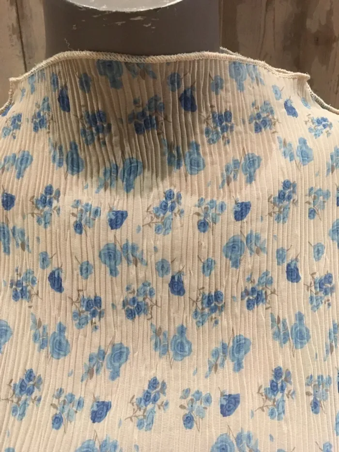 Jolie blouse légère tissu crépon jamais portée en XL 42 Shein - photo numéro 3