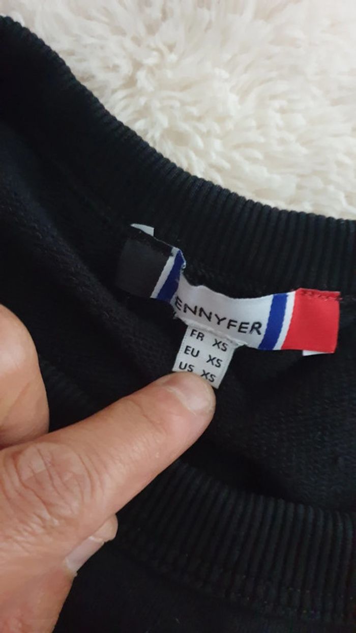 Pull XS - photo numéro 3
