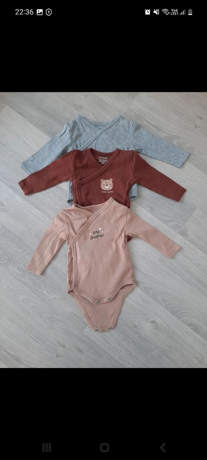 Lot 3 bodies manches longues 3 mois