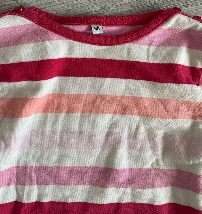 Tee shirt rayé 6 ans - photo numéro 2