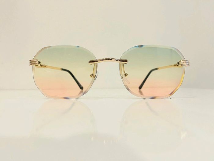 Lunette de soleil mixte percée dorée verres dégradés UV protection taille moyenne - photo numéro 3