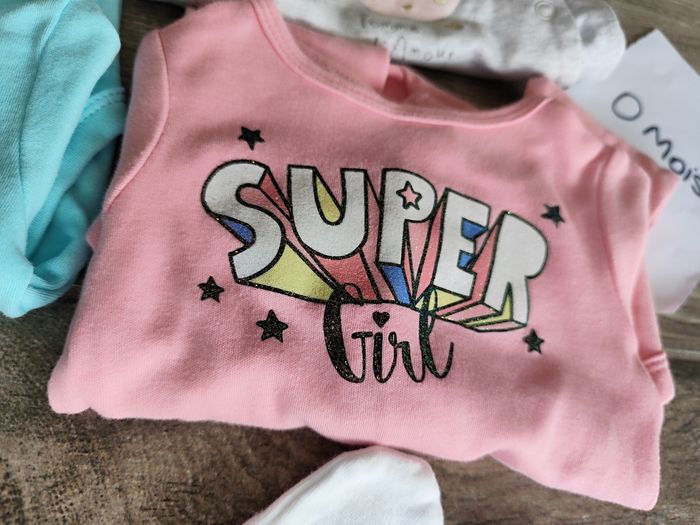 Superbe lot à paillettes de 4 pyjamas été coton 1 bonnet et des moufles - photo numéro 3