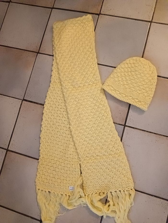 Ensemble bonnet/ écharpe NEUF - photo numéro 10