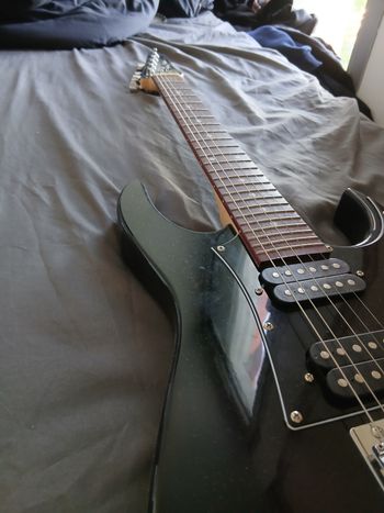 Guitare électrique 