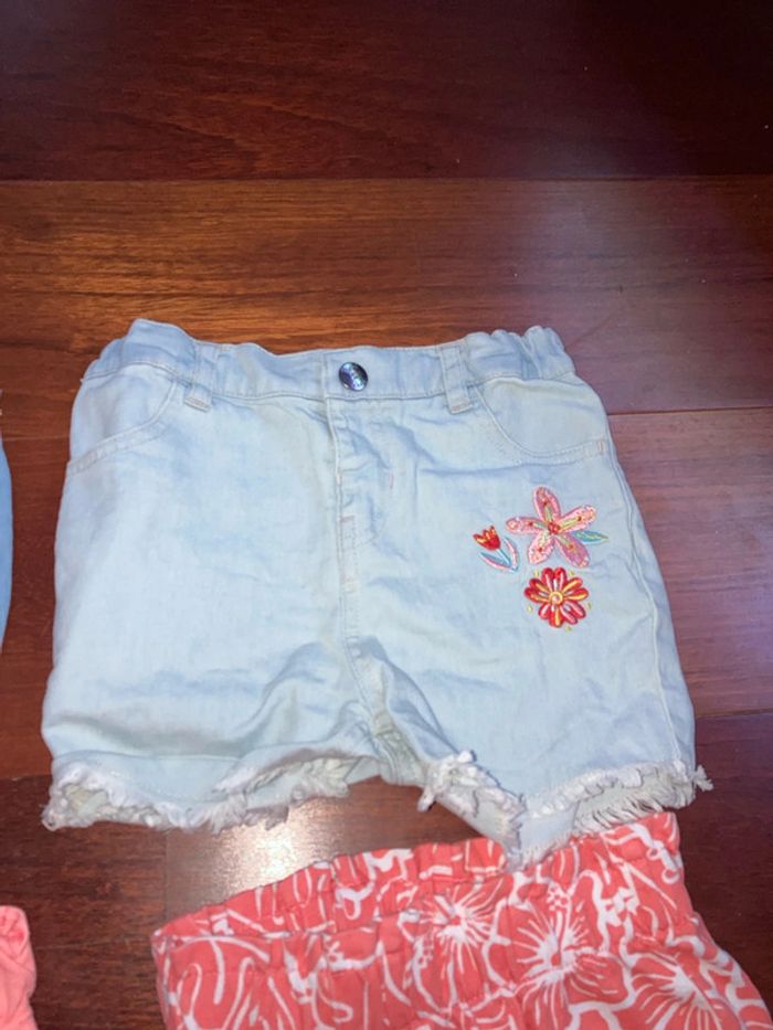 Lot de 4 shorts taille 9 mois - photo numéro 4