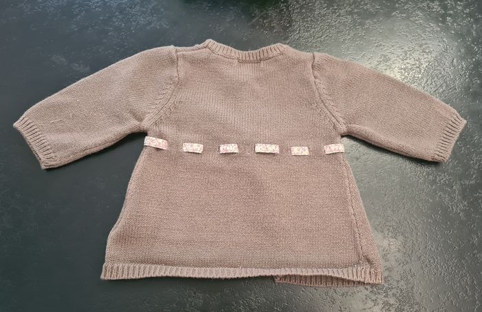 Gilet   3 mois en bon état - photo numéro 2