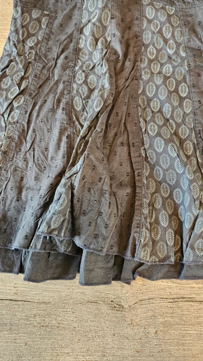 Robe courte grise à dessin gris clair, sans manche, C&A, 6 ans - photo numéro 5