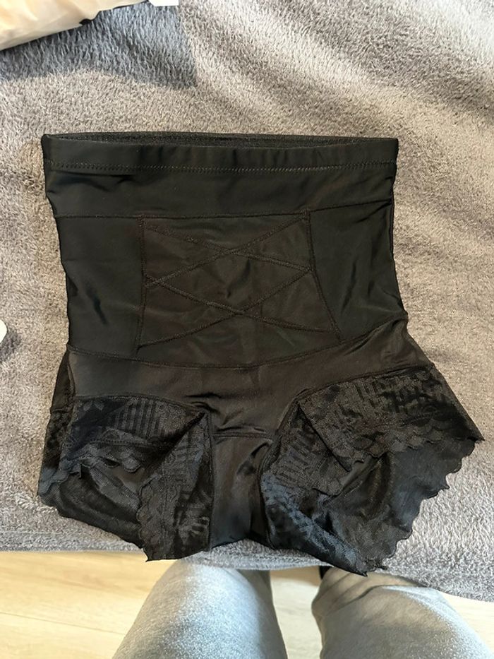Culotte gainante taille haute - photo numéro 2