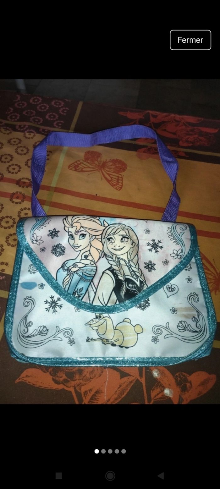 Petit sac reine des neiges j49