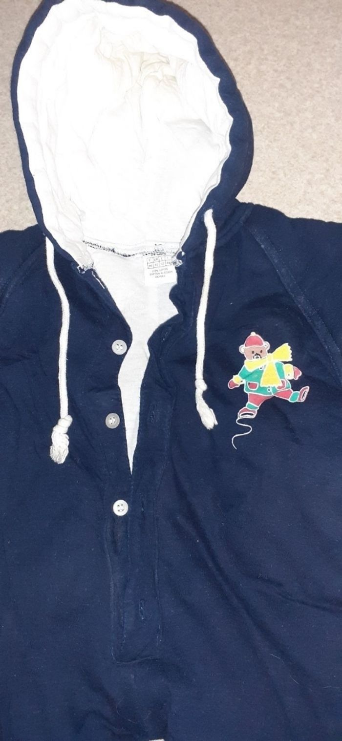 combi pilote à capuche garçon  24 mois  bleu marine parfait etat - photo numéro 2