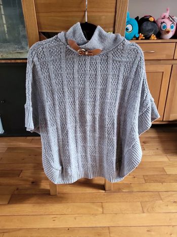 Poncho en laine gris