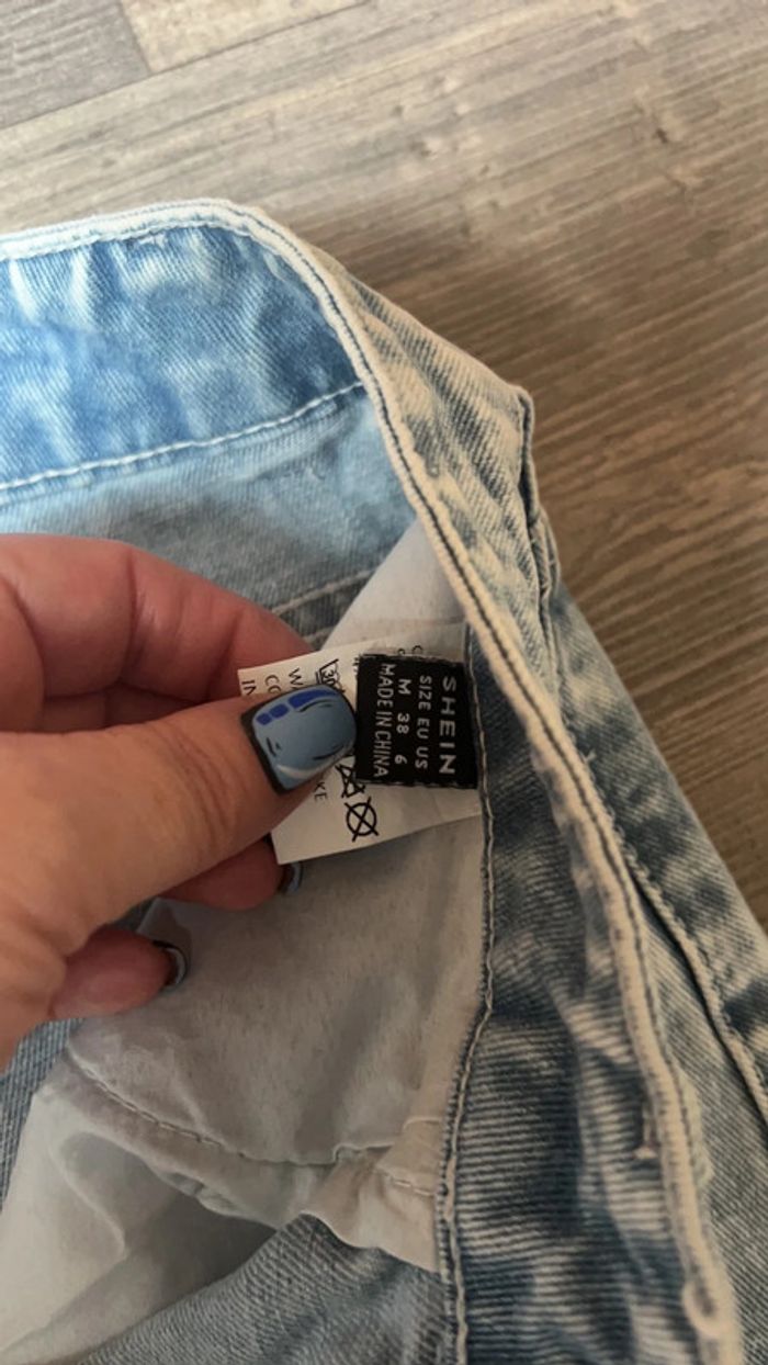 Short jean shein taille m - photo numéro 2