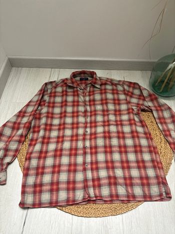 Chemise à carreaux