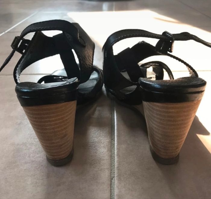 Sandales à talons - photo numéro 3