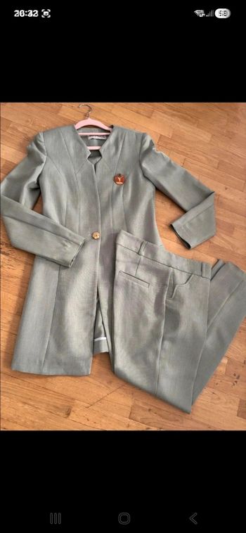 Ensemble tailleur femme élégant 