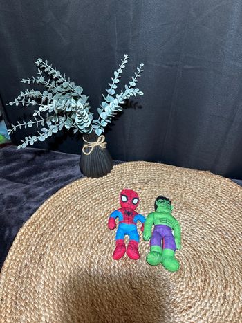 Peluches Marvel