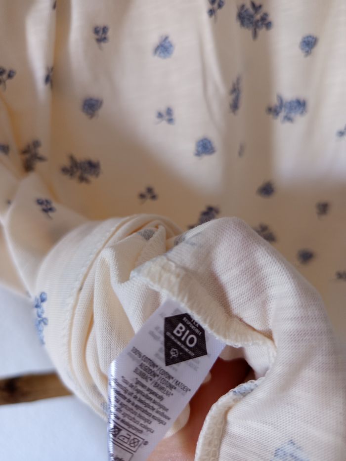 Blouse fleurie Liberty en coton bio taille 9 / 10 ans neuve avec étiquette - photo numéro 5