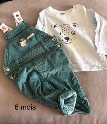 Ensemble salopette et tee shirt 